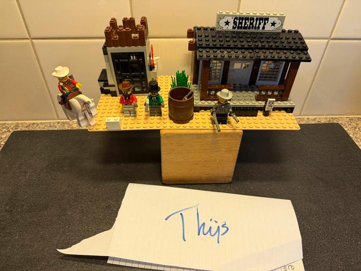 Lego 6755 Sheriff's Lock-Up - Compleet en Vintage, Kinderen en Baby's, Speelgoed | Duplo en Lego, Gebruikt, Lego, Complete set