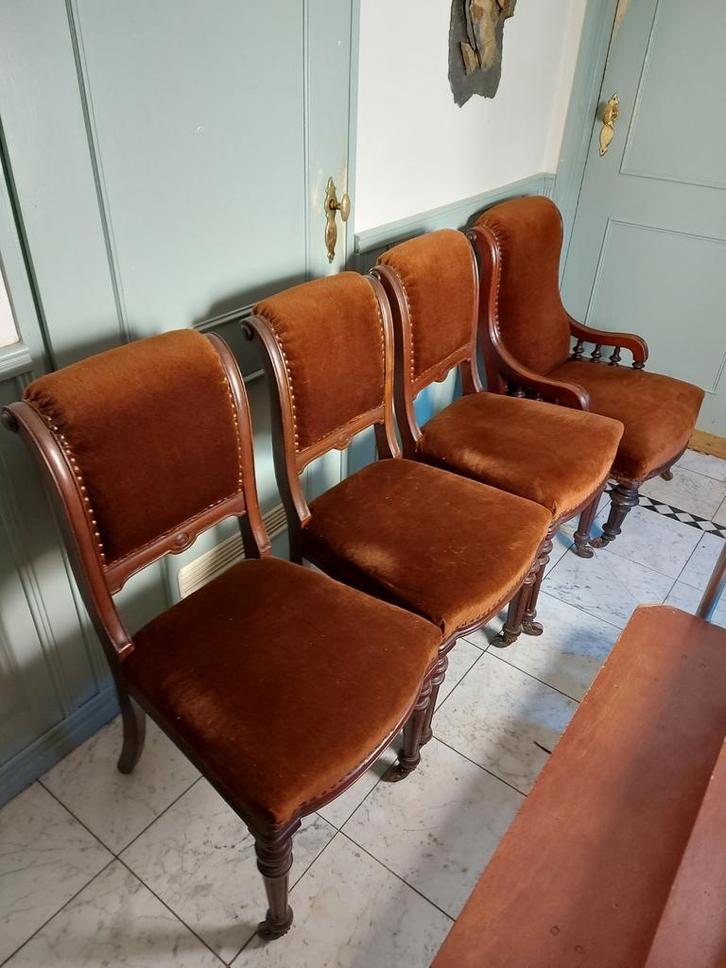Set 3+1 antieke eetkamerstoelen - bruin, Antiek en Kunst, Antiek | Meubels | Stoelen en Banken, Ophalen