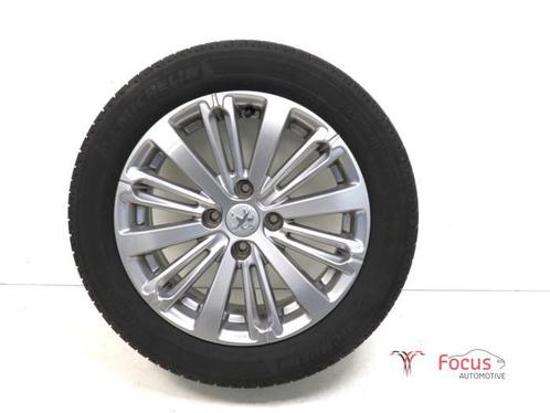 Velg + Band van een Peugeot 208, Auto-onderdelen, Banden en Velgen, Personenwagen, Gebruikt, 6 maanden garantie, 12 maanden garantie