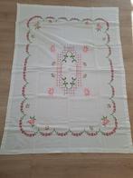 Oud geborduurd tafelkleed tafellaken, Huis en Inrichting, Tafelkleden, Ophalen of Verzenden, Gebruikt, Rechthoek, Binnen