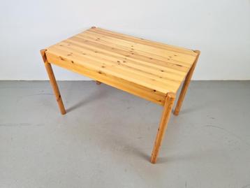 Vintage grenen Pine rechthoekige eettafel Denmark design ‘60 beschikbaar voor biedingen