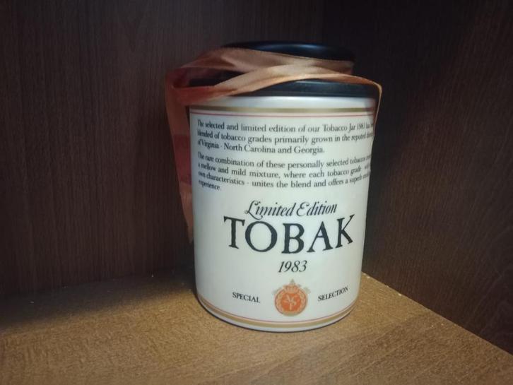 Tobak 1983 Limited Edition Porseleinen Tabakspot, Antiek en Kunst, Antiek | Porselein, Ophalen