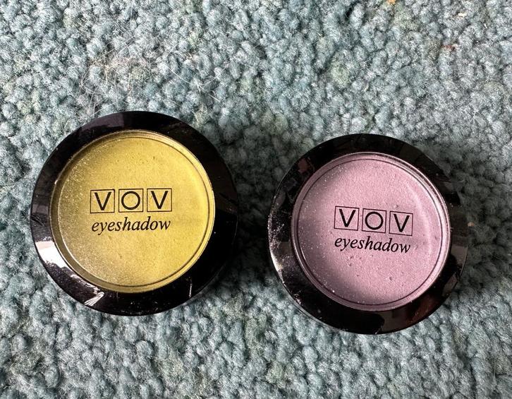 VOV eyeshadow oogshaduw groen en paars koreaans cosmetica, Sieraden, Tassen en Uiterlijk, Uiterlijk | Cosmetica en Make-up, Nieuw