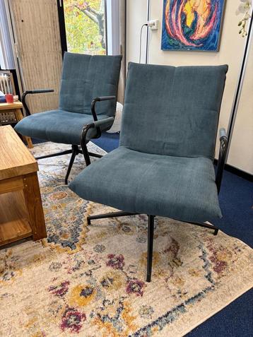 2 Aqua Draaistoelen Xooon - Perfecte Staat! beschikbaar voor biedingen