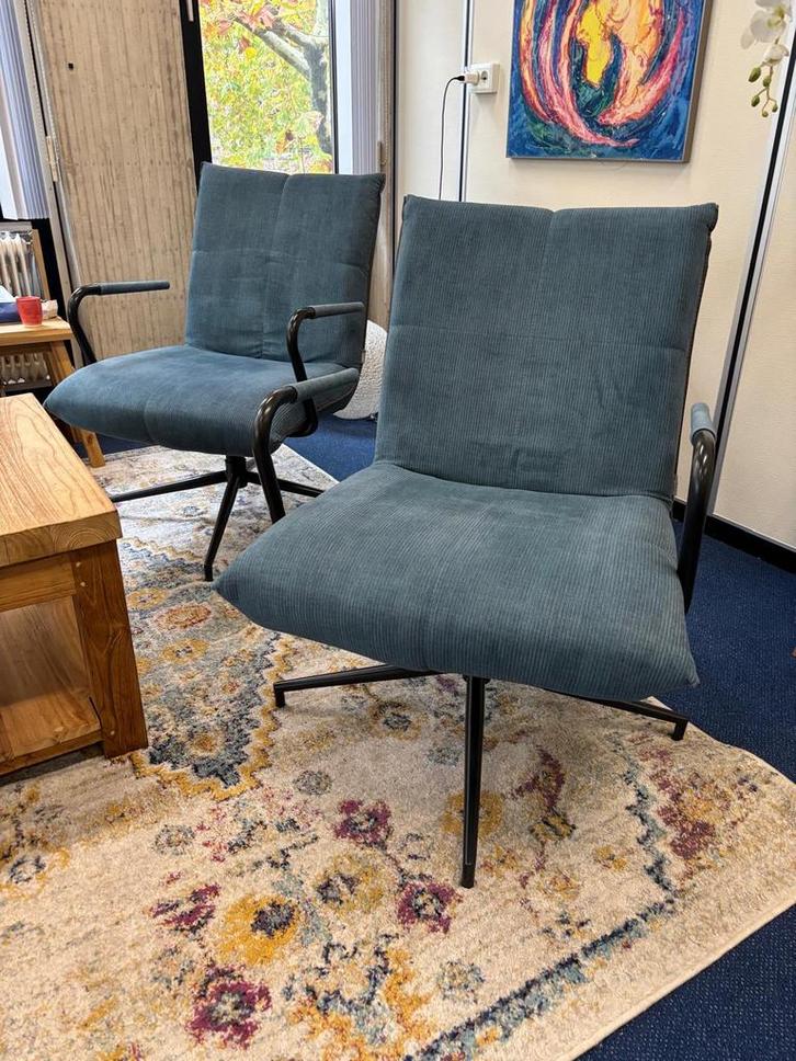 2 Aqua Draaistoelen Xooon - Perfecte Staat!, Huis en Inrichting, Fauteuils, Zo goed als nieuw, Metaal, 50 tot 75 cm, Minder dan 75 cm