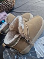 Nieuwe Winter Uggs - Maat 40, Beige, Lage of Enkellaarzen, Nieuw, Ophalen of Verzenden