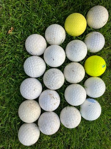 Waterveld hockeyballen €2,- per stuk beschikbaar voor biedingen