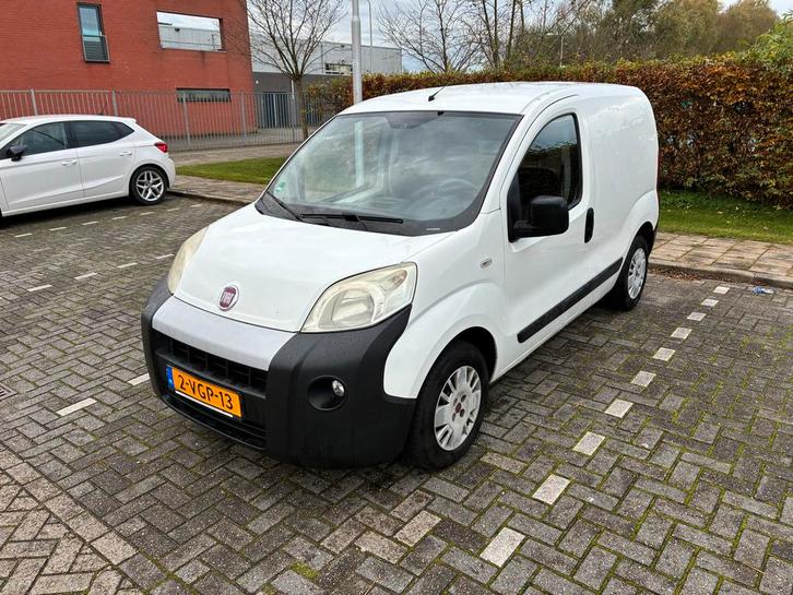 Fiat Fiorino 1.3 MJ DPF 2010, Auto's, Bestelauto's, Particulier, Airbags, Elektrische buitenspiegels, Elektrische ramen, Schuifdeur