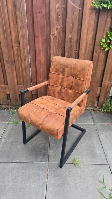 Comfortabele Eetkamerstoel - Cognac Industriële Look x 6 beschikbaar voor biedingen