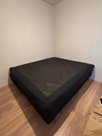 Boxspringbed 180x200 - Tweepersoons beschikbaar voor biedingen