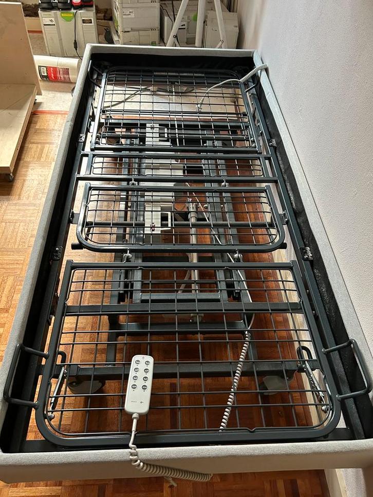 Hoog-laag bed, Huis en Inrichting, Slaapkamer | Bedden, Gebruikt, Eenpersoons, 90 cm, Metaal, Grijs, Verstelbaar, Ophalen