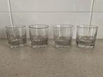 4 glaasjes, plm. 1940 voor whiskey, advocaat e.d. 6 cm hoog., Ophalen of Verzenden