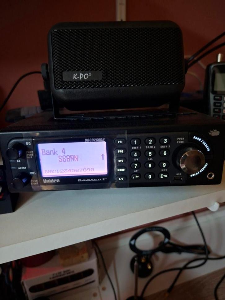 Uniden Scannerset, komplete set., Telecommunicatie, Scanners, Zo goed als nieuw, 500 kanalen of meer, Ophalen