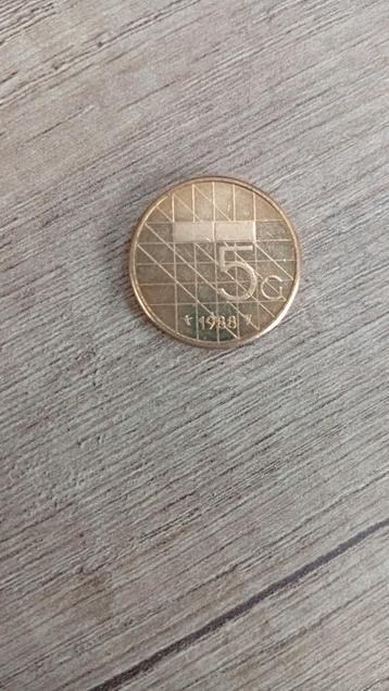 145 munten van 5 gulden in nette staat beschikbaar voor biedingen