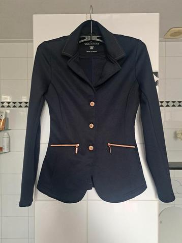 Wedstrijdjasje donkerblauw. beschikbaar voor biedingen