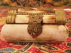 Mooi oud kistje uit Pakistan van been en koper 7,9 cm., Antiek en Kunst, Ophalen of Verzenden