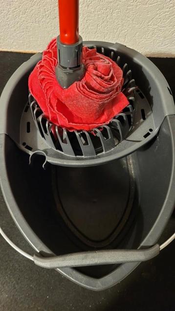 Nieuw! Vileda SuperMocio emmer met PowerPress wringer, beschikbaar voor biedingen