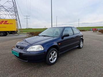 Honda Civic 1.5 Vtec-E Roest & Krasvrij !  beschikbaar voor biedingen
