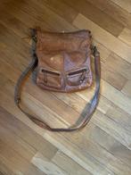 leren tas, Sieraden, Tassen en Uiterlijk, Tassen | Damestassen, Ophalen, Gebruikt, Bruin, Schoudertasje