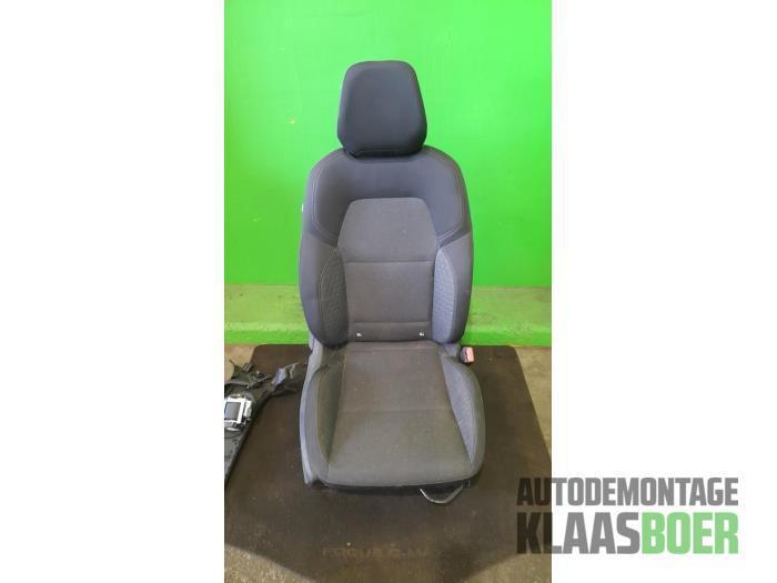 Stoel rechts van een Renault Clio, Auto-onderdelen, Interieur en Bekleding, Renault, Gebruikt, 6 maanden garantie, 12 maanden garantie