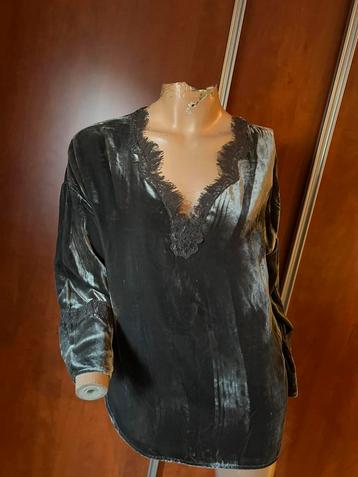 GOLD HAWK top met kant maat m origineel ZGAN FLUWEEL beschikbaar voor biedingen