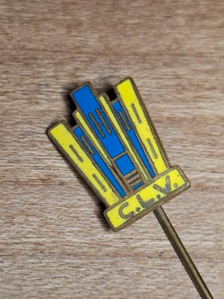 Geëmailleerd CLV speld, Verzamelen, Speldjes, Pins en Buttons, Zo goed als nieuw, Ophalen of Verzenden