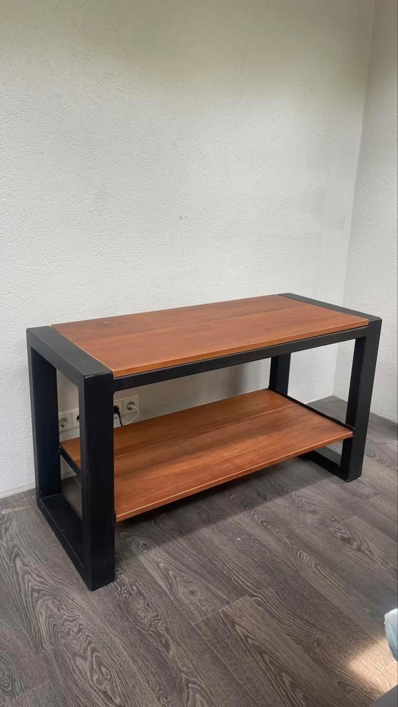 Industriële tv meubel en evt nachtkastje, Huis en Inrichting, Tafels | Sidetables, Zo goed als nieuw, 25 tot 50 cm, 100 tot 150 cm
