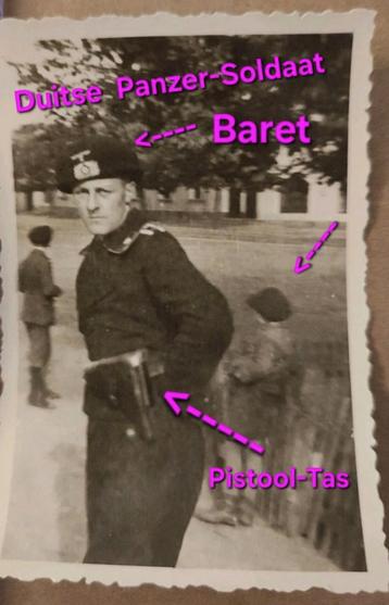1xWO2foto duitse  panzer soldaat baret,tas, top!!!   beschikbaar voor biedingen