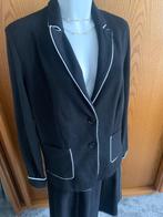 Marc Cain / marccain blazer n6, zwart met wit biesje. Nieuw, Zwart, Maat 42/44 (L), Nieuw, Ophalen of Verzenden