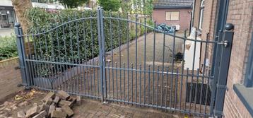 Prachtig antraciet gekleurde tuinhek  beschikbaar voor biedingen