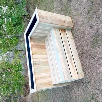 Hoekbank met plantenbak – geïmpregneerd hout – handgemaakt beschikbaar voor biedingen