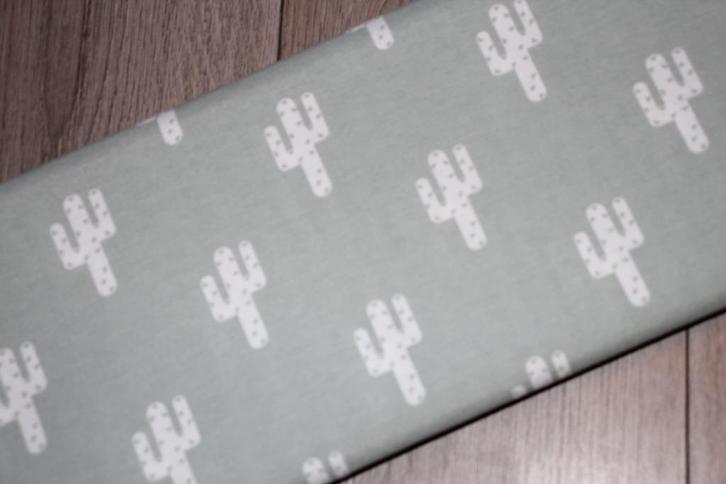 100% canvas katoen stof - groen / wit cactus plant #3775, Hobby en Vrije tijd, Stoffen en Lappen, Nieuw, Katoen, 120 cm of meer