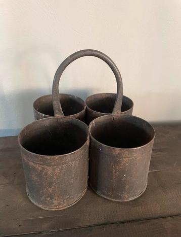 Decoratieve opbergbakjes beschikbaar voor biedingen