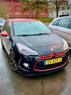Citroën DS3 1.2 Puretech S&S 110pk 2015 Zwart, Auto's, Citroën, Voorwielaandrijving, Stof, 40 €/maand, Zwart