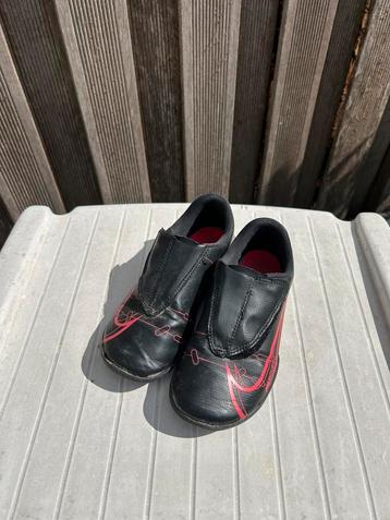 Nike mercurial buitenspeel schoenen mt 31 beschikbaar voor biedingen