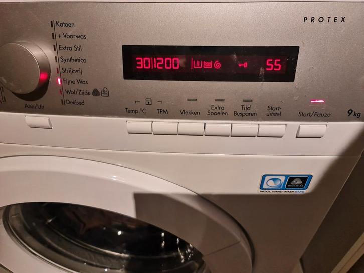 AEG L76695NFL Wasmachine - 9 kg Protex, Witgoed en Apparatuur, Wasmachines, Gebruikt, Voorlader, 8 tot 10 kg, 85 tot 90 cm, 1200 tot 1600 toeren