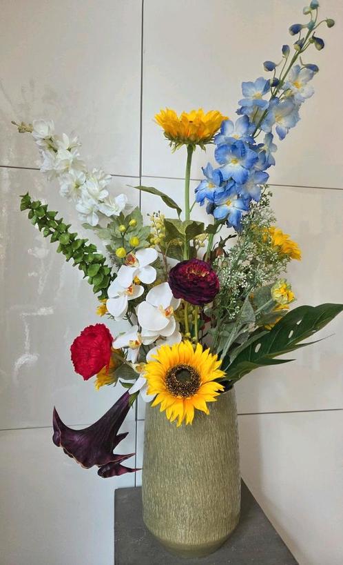 Prachtig bloemstuk, boeket met zijden kunstbloemen incl nw v, Huis en Inrichting, Woonaccessoires | Kunstplanten en Kunstbloemen