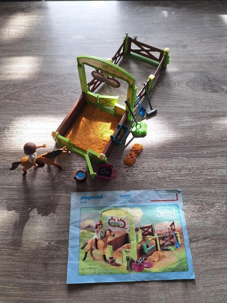 Playmobil 9478 Spirit paardenbox, Kinderen en Baby's, Speelgoed | Playmobil, Zo goed als nieuw, Ophalen