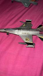 Straaljager F-16 met lichtjes, Verzamelen, Ophalen of Verzenden, Zo goed als nieuw, Schaalmodel