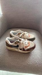 Nike air max maat 33 en (29), Ophalen of Verzenden, Zo goed als nieuw, Jongetje of Meisje, Schoentjes