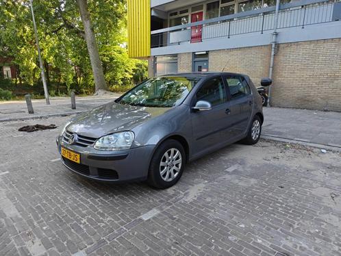 Volkswagen Golf 1.4 FSI 5-deurs 2006 Grijs, Auto's, Volkswagen, Particulier, Golf, Benzine, B, Hatchback, Handgeschakeld, Origineel Nederlands