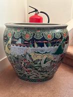 Grote chinese vissen kom met figuren, Antiek en Kunst, Antiek | Porselein, Ophalen
