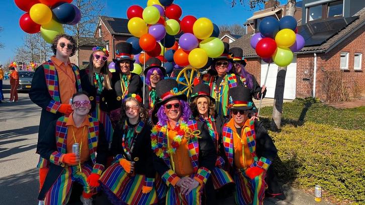 Maak er je eigen thema van ,12 delige loopgroep, Kleding | Dames, Carnavalskleding en Feestkleding, Zo goed als nieuw, Kleding