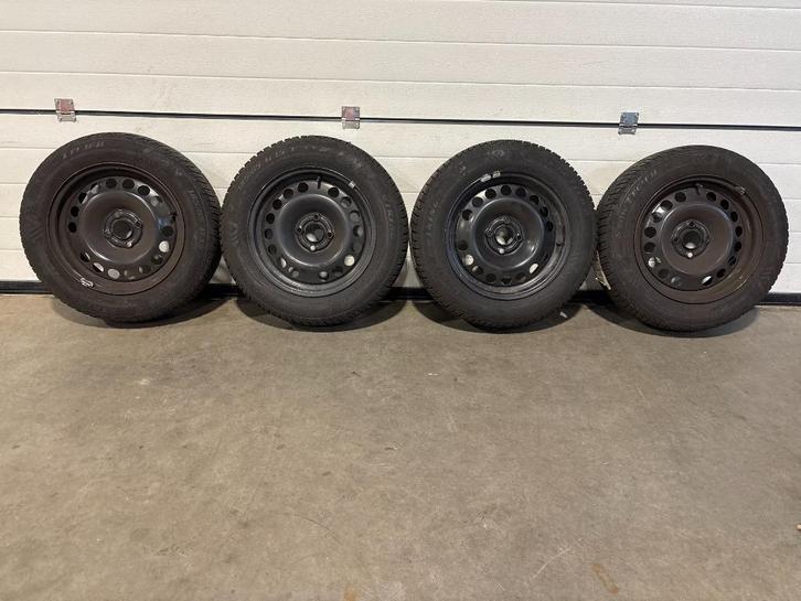 15" viking winterbanden st. 4 x 100 opel corsa, fiat punto.., Auto-onderdelen, Banden en Velgen, Band(en), Winterbanden, 15 inch