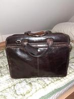 Bruine leren laptoptas, Computers en Software, Laptoptassen, Ophalen of Verzenden, 15 inch, Gebruikt, Aktetas
