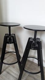 Stools (x2), Ophalen, In hoogte verstelbaar, Zo goed als nieuw, Hout