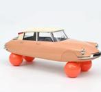 CITROEN DS 19 op 4 ballen 1959 schaal 1/12 NOREV ref. 121567