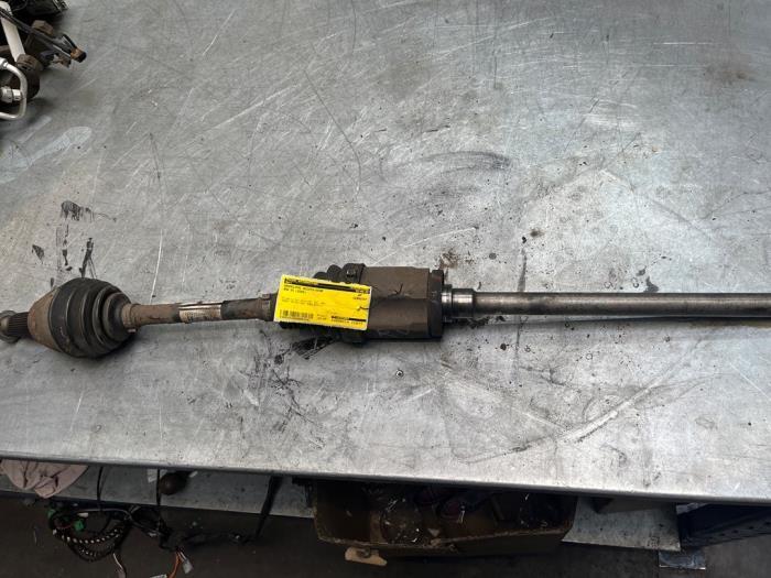 Aandrijfas rechts-voor van een BMW X5, Auto-onderdelen, Remmen en Aandrijving, BMW, Gebruikt, 3 maanden garantie, Ophalen of Verzenden