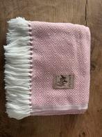 Alpaca plaid 170x135, Huis en Inrichting, Woonaccessoires | Plaids en Woondekens, Ophalen of Verzenden, Almere, From Abroad, Info.fromabroad@gmail.com