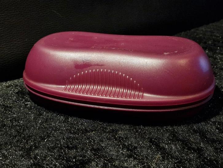 Tupperware Broodtrommel / Bewaardoos, Huis en Inrichting, Keuken | Tupperware, Gebruikt, Overige typen, Paars, Ophalen of Verzenden